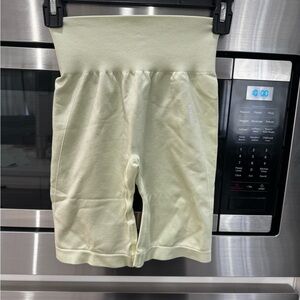 Gymshark Women's Flex Cycling Shorts - Light Green Mari Brand